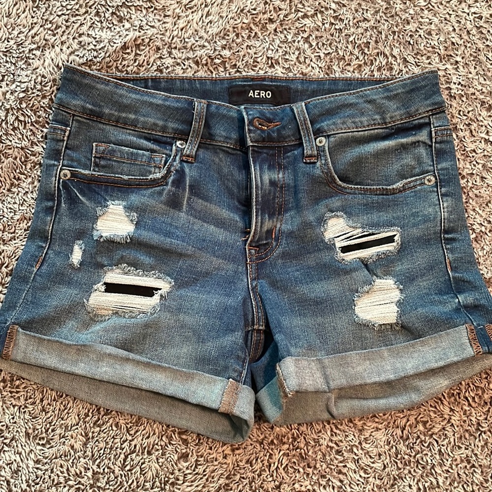 Aero low rise midi shorts